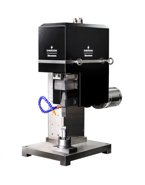 Emerson présente des machines à souder les métaux par ultrasons comprenant des commandes avancées pour des cycles rapides et des soudures de haute précision